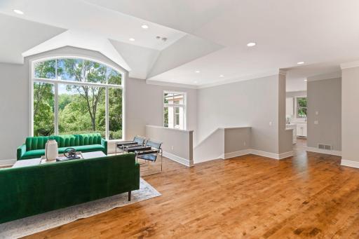 4902 Woodhurst Lane, Minnetonka, MN 55345