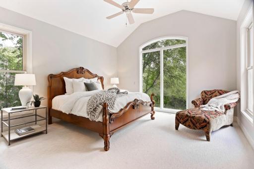 4902 Woodhurst Lane, Minnetonka, MN 55345
