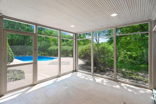 4902 Woodhurst Lane, Minnetonka, MN 55345