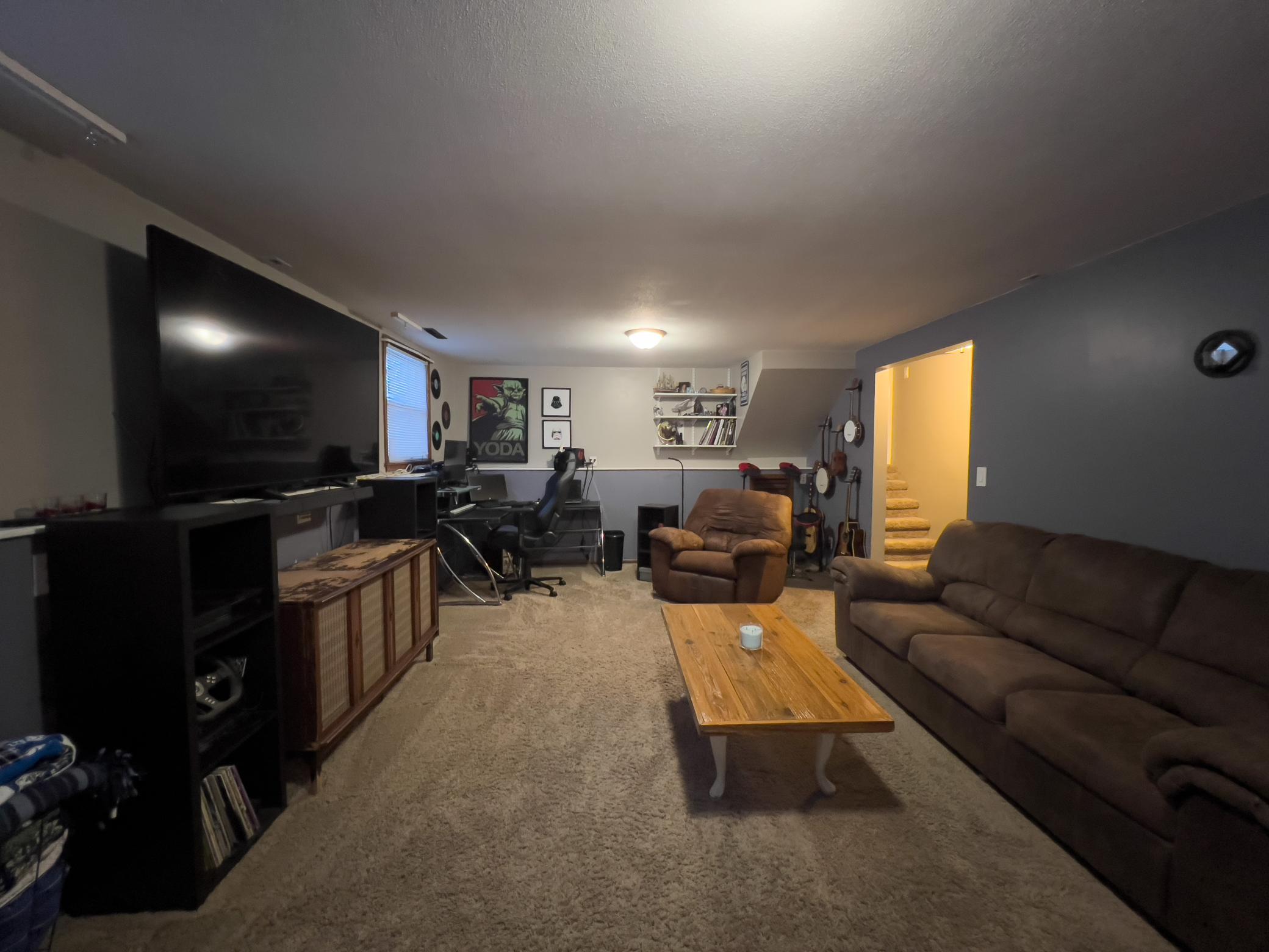 Reverse angle of family room.