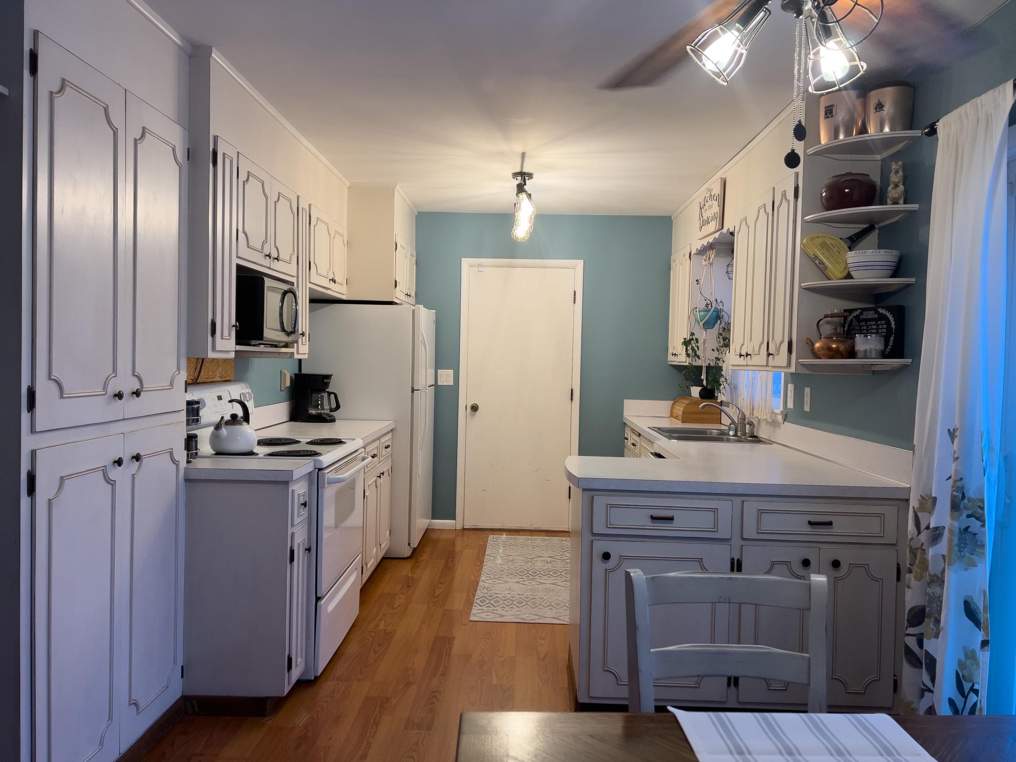 Another view of the kitchen.