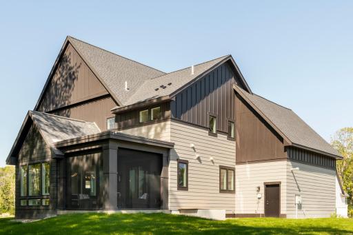 711 Shawnee Woods Road, Hamel, MN 55340