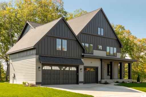 711 Shawnee Woods Road, Hamel, MN 55340
