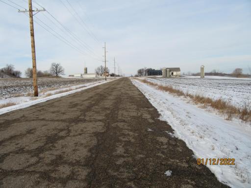 XXXX Jonathan Carver Parkway, Chaska, MN 55318