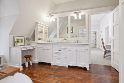 3605 N Shore Drive, Wayzata, MN 55391