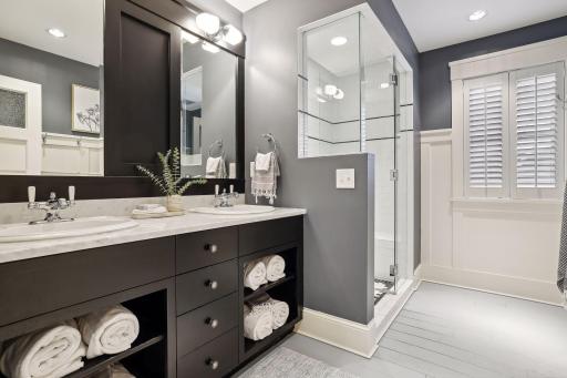 3605 N Shore Drive, Wayzata, MN 55391