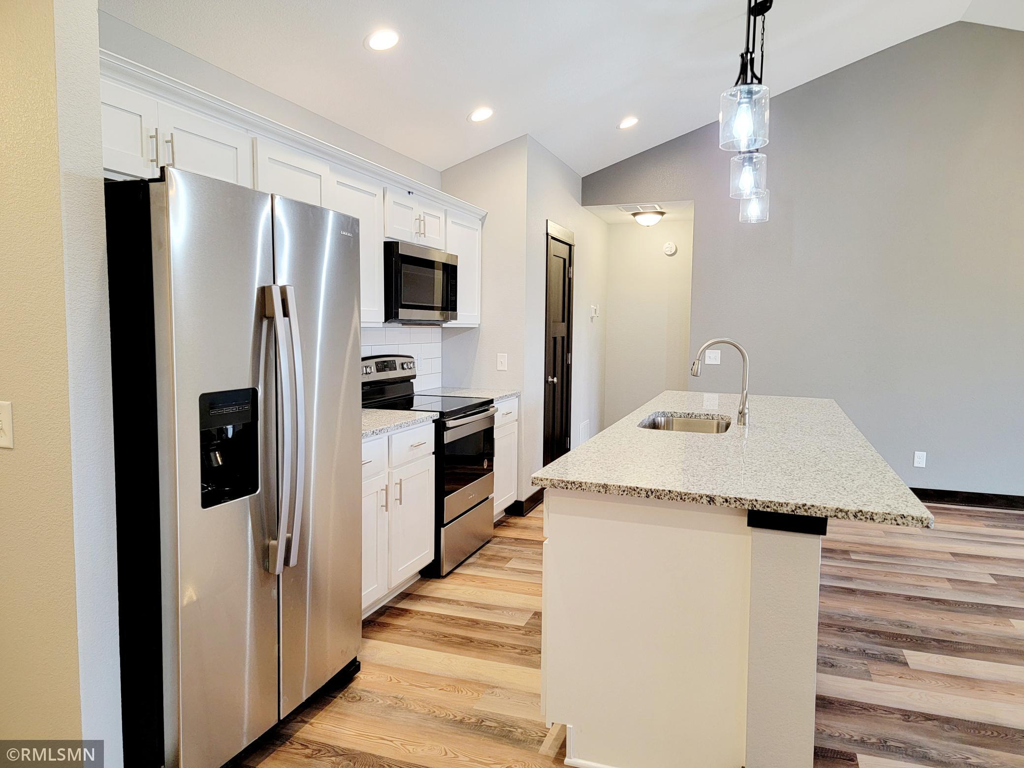 Listing picture of previous model that had similar finishes NOT the same floor plan. Not all the finishes pictured are included in 310 St. Andrews Ct
