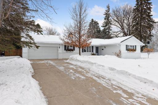 4920 Lantana Lane, Edina, MN 55435