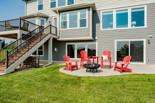 18 Rapp Farm Boulevard, Saint Paul, MN 55127