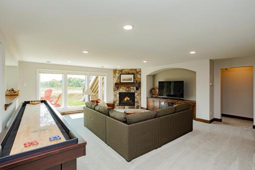 18 Rapp Farm Boulevard, Saint Paul, MN 55127