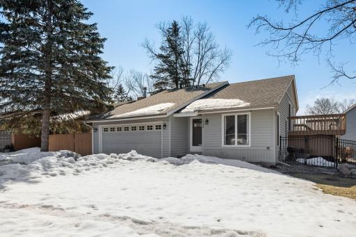 1380 Willow Creek Lane, Shoreview, MN 55126