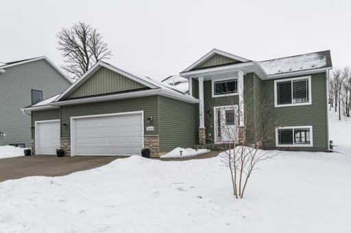6619 Clarkia Drive NW, Rochester, MN 55901