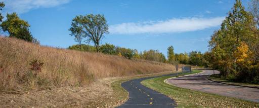 Bryant Lake Regional Trail - Bryant Lake Regional Park is nestled in 170 beautiful acres of rolling hills, woodlands, wetlands, and grasslands