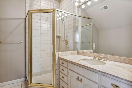 1941 Glenhill Road, Saint Paul, MN 55118