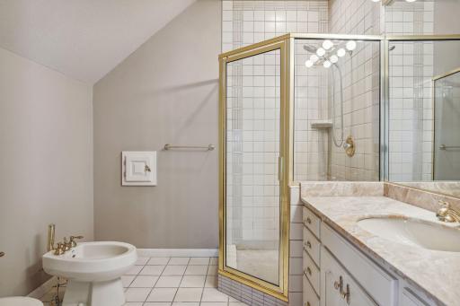 1941 Glenhill Road, Saint Paul, MN 55118