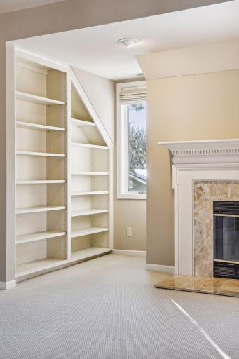 1941 Glenhill Road, Saint Paul, MN 55118