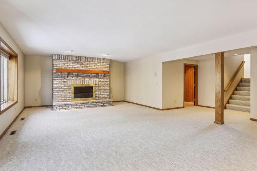 1941 Glenhill Road, Saint Paul, MN 55118