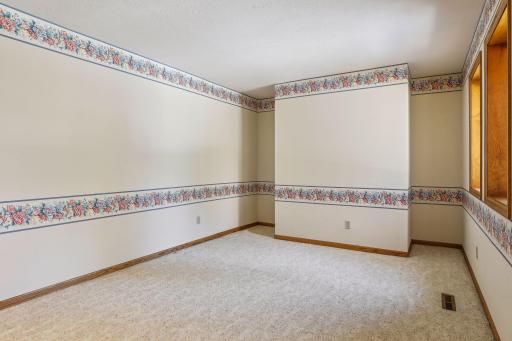 1941 Glenhill Road, Saint Paul, MN 55118