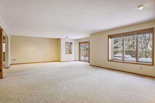 1941 Glenhill Road, Saint Paul, MN 55118