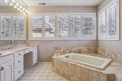 1941 Glenhill Road, Saint Paul, MN 55118