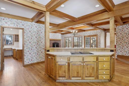 1941 Glenhill Road, Saint Paul, MN 55118