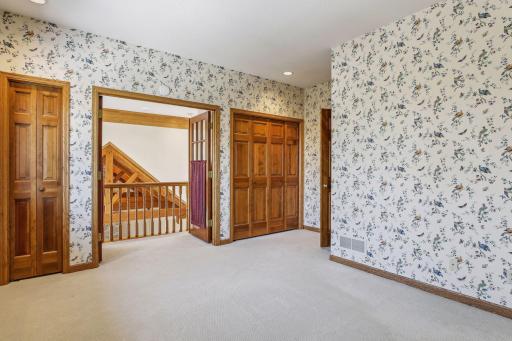 1941 Glenhill Road, Saint Paul, MN 55118