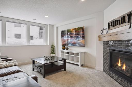 16370 62nd Place N, Maple Grove, MN 55311