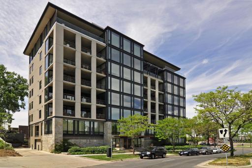 301 Kenwood Parkway, 101, Minneapolis, MN 55403