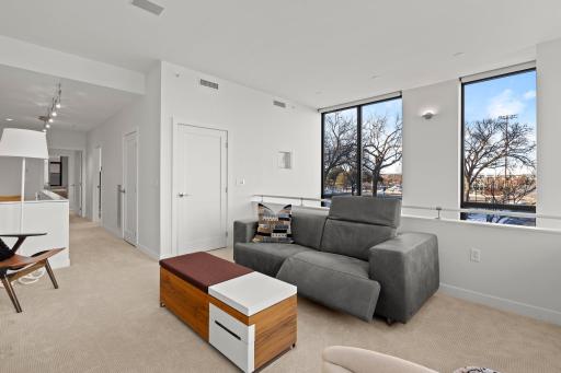Family loft with skyline views at 301 Kenwood, The Townhouse