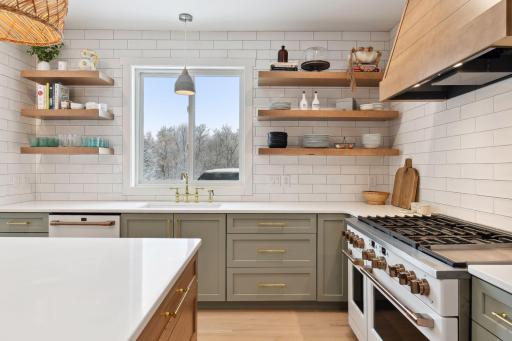 2765 Capriole Drive, Medina, MN 55340