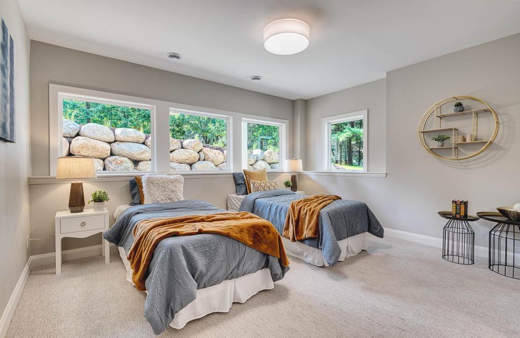 26 - Bedroom.jpg