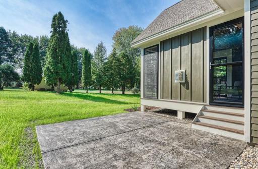 694 Wentworth Avenue, Mendota Heights, MN 55118