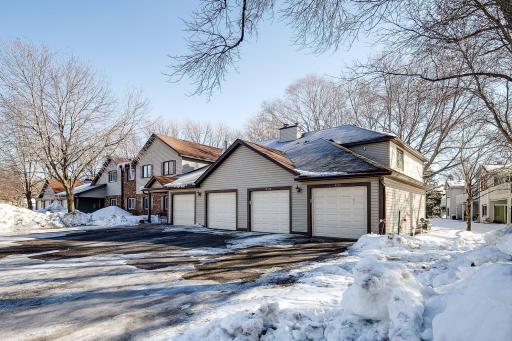 4320 Buckingham Court, 1708, Vadnais Heights, MN 55127