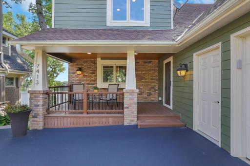 7413 Frontier Trail, Chanhassen, MN 55317