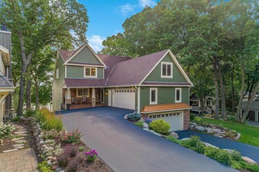 7413 Frontier Trail, Chanhassen, MN 55317
