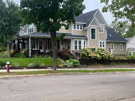 2704 W 40th Street, Minneapolis, MN 55410