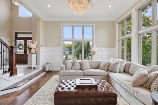 Plenty of natural light in Living room