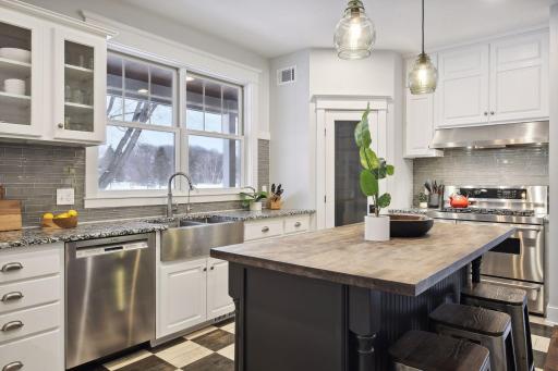 3710 Hamilton Avenue, Wayzata, MN 55391