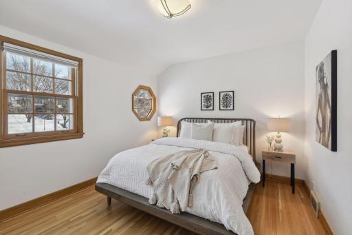 555 Mount Curve Boulevard, Saint Paul, MN 55116