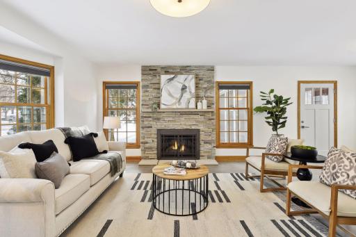 555 Mount Curve Boulevard, Saint Paul, MN 55116