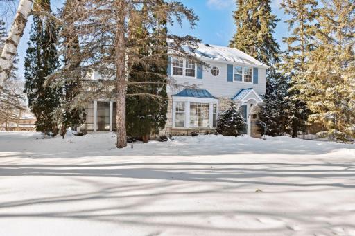 555 Mount Curve Boulevard, Saint Paul, MN 55116