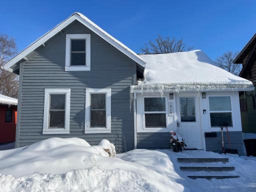 316 Main Avenue N, Roseau, MN 56751