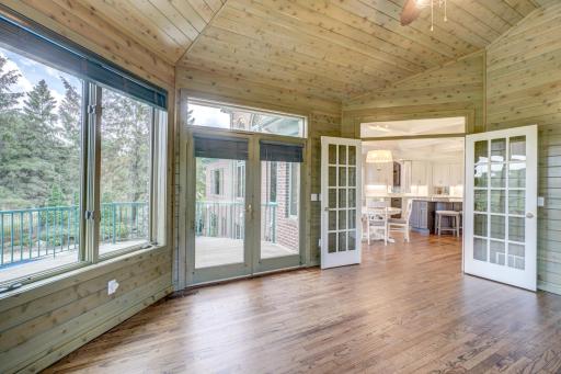 12 Lake Court, North Oaks, MN 55127