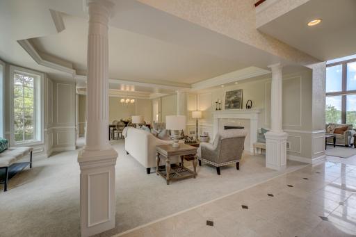 12 Lake Court, North Oaks, MN 55127