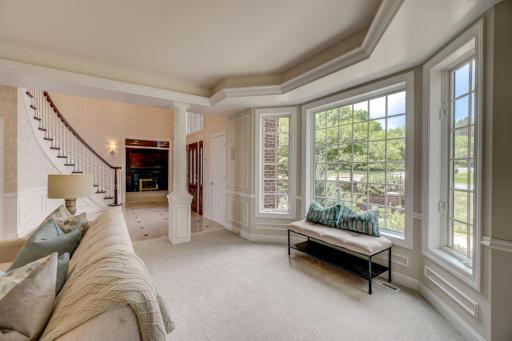 12 Lake Court, North Oaks, MN 55127
