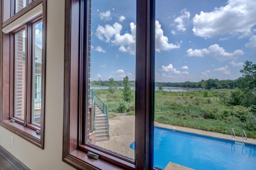 12 Lake Court, North Oaks, MN 55127