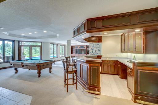 12 Lake Court, North Oaks, MN 55127