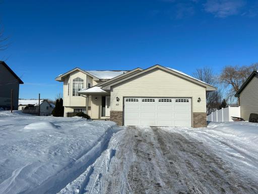 611 Sunset Street, Buffalo, MN 55313