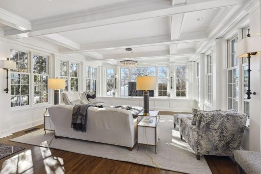 The boxbeam white enameled ceiling offers gorgeous detail and the lighting is glorious.