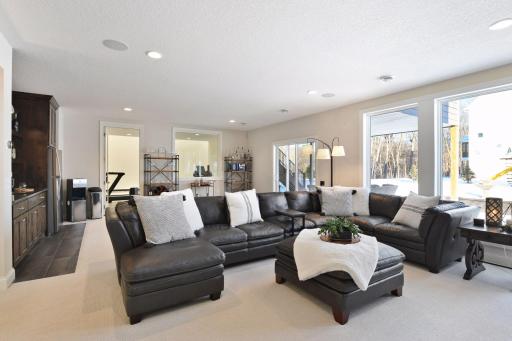 4256 Halsteads Bay Alcove, Minnetrista, MN 55331